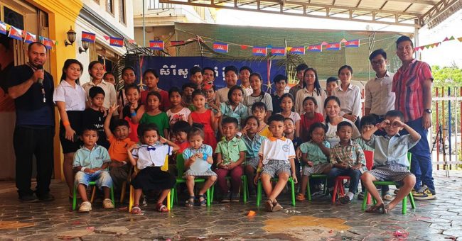 teaching english, teach english, volunteer as a teacher in Cambodia